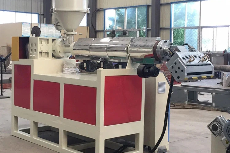 Di manakah mesin extruder lembaran pom boleh digunakan secara khusus?