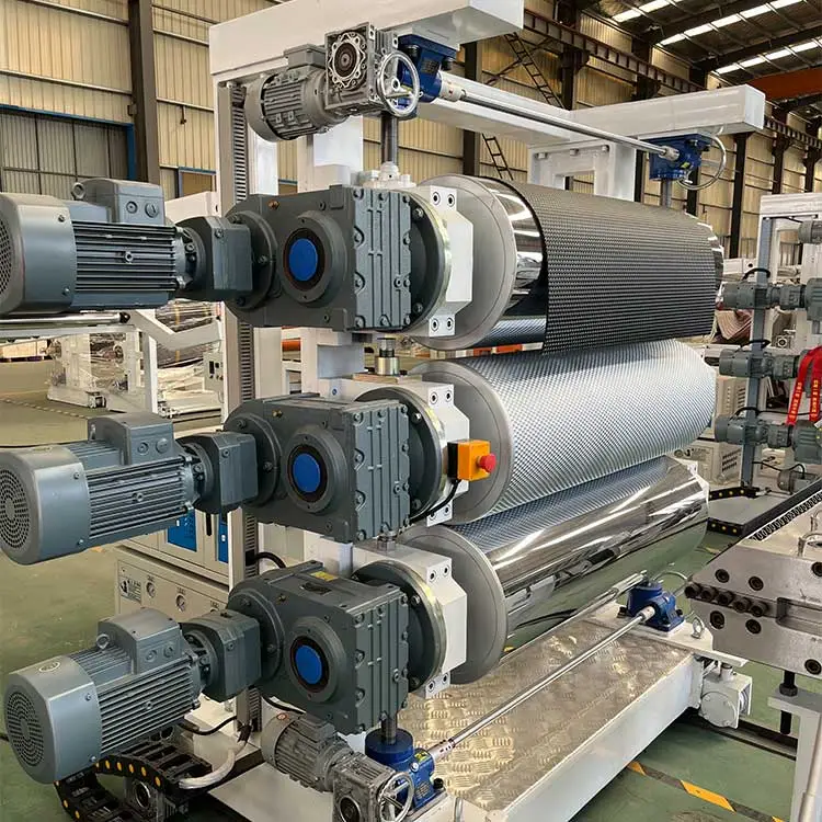 Extruder lembaran plastik: 