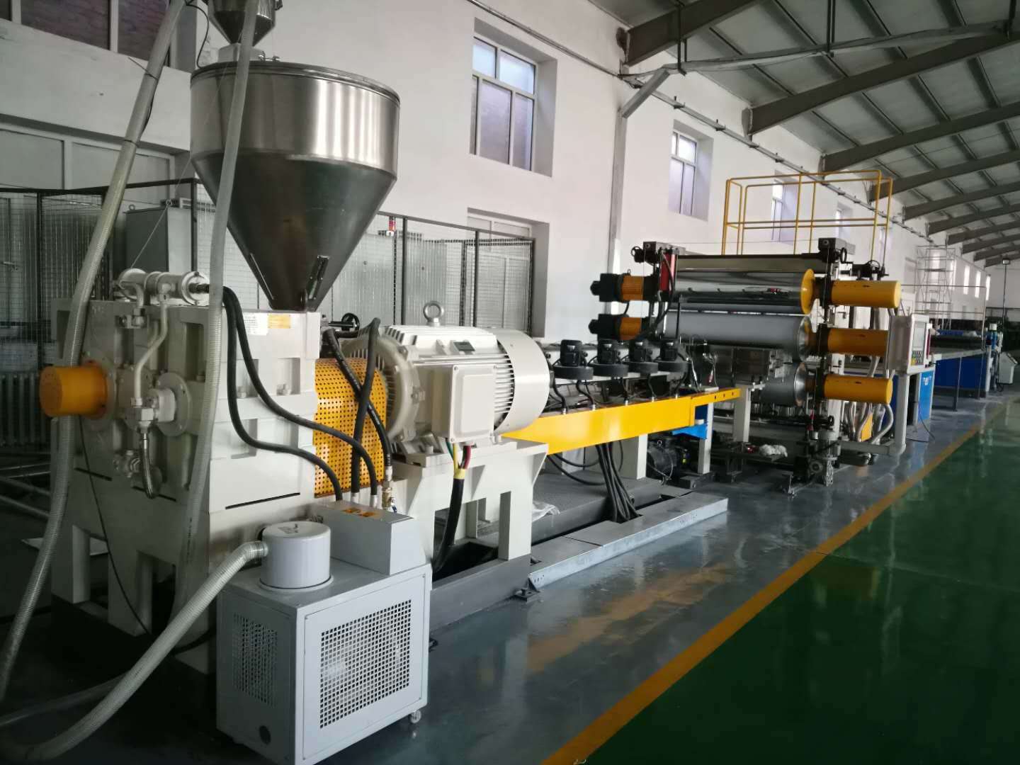 Talian Penyemperitan Geosel HDPE dengan Penebuk & Kimpalan