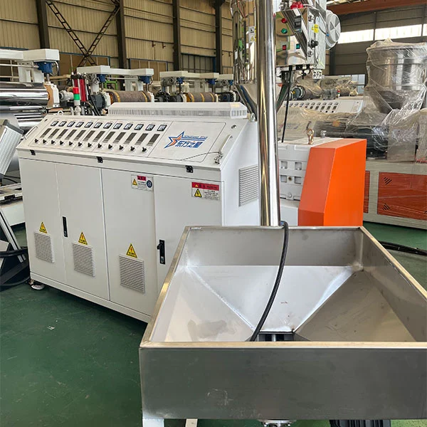 Mesin extruder lembaran nilon pa